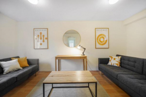 6 double bedroom house